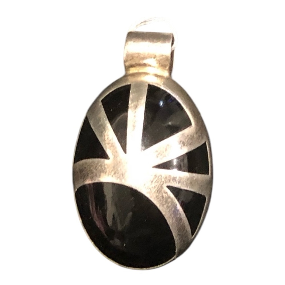 Vintage 925 Sterling Silver Black Onyx Oval Pendant